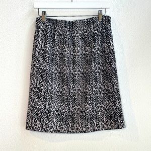Ann Taylor, Size 4. Business Casual, skirt.